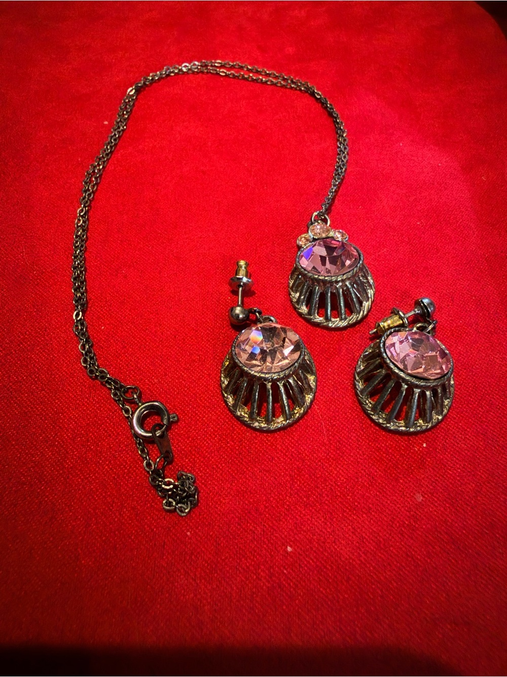 Antique-Inspired Pink Crystal Necklace and Earrings Set